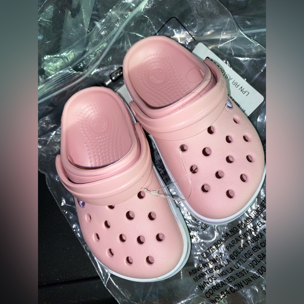 NWT Toddler Pink Crocs (Size 7)